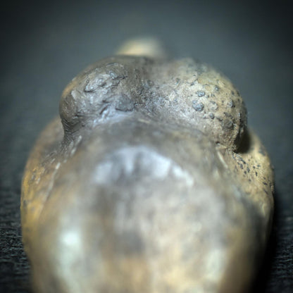 Taschengöttin – Venus als Begleiterin Deiner inneren Kraft - traditionell gebrannter Ton - inspiriert durch Artefakte - Art.Nr.: TAS007