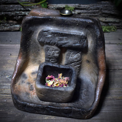 Rückfluss-Räucherkegelhalter Stonehenge – Rauchbrandkunst & Ritualkraft - 2 in 1 Räuchergefäß, Art.Nr.: RÄH024