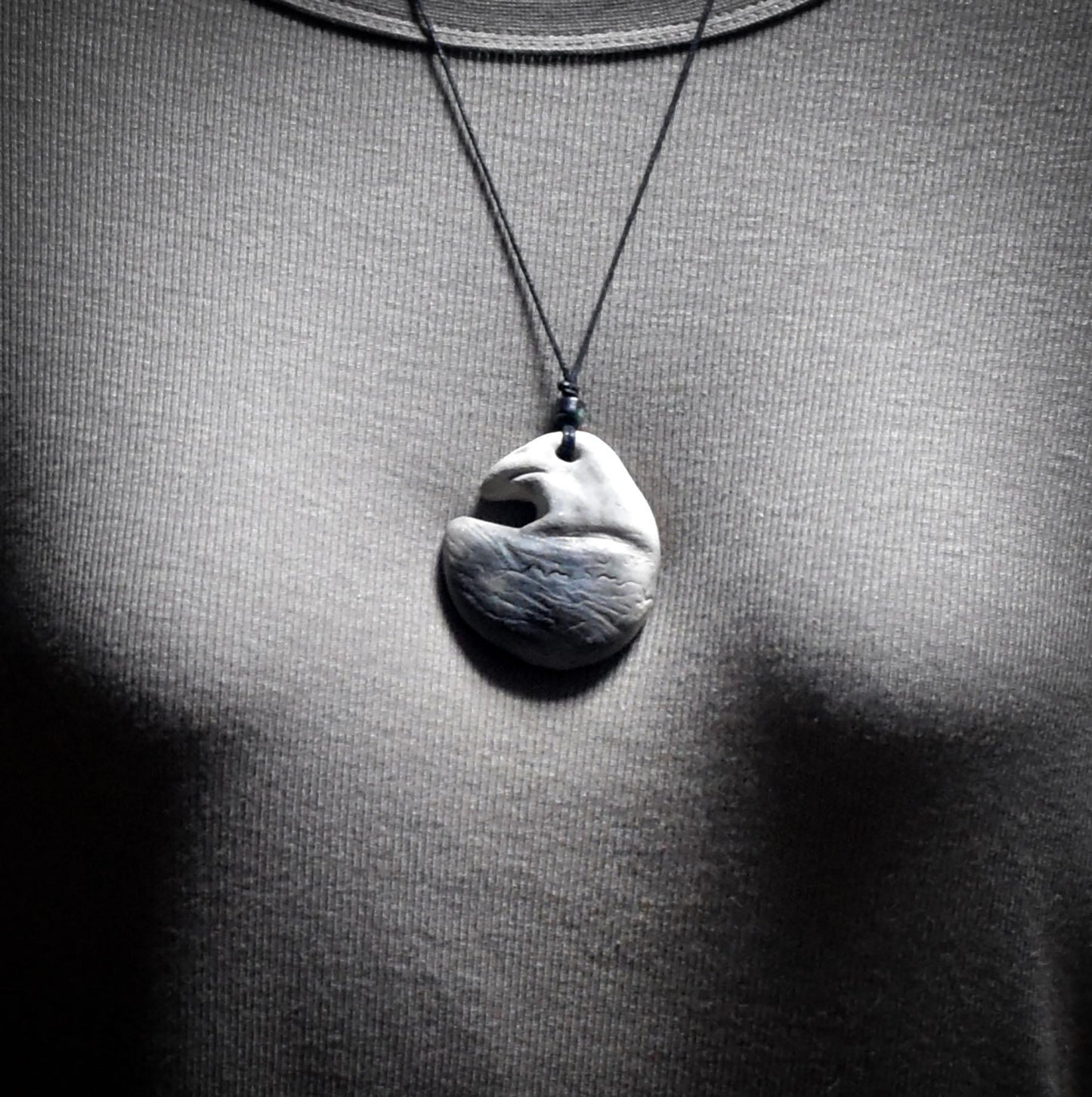 Handgefertigtes Vogel-Amulett - Die Freiheit des Himmels