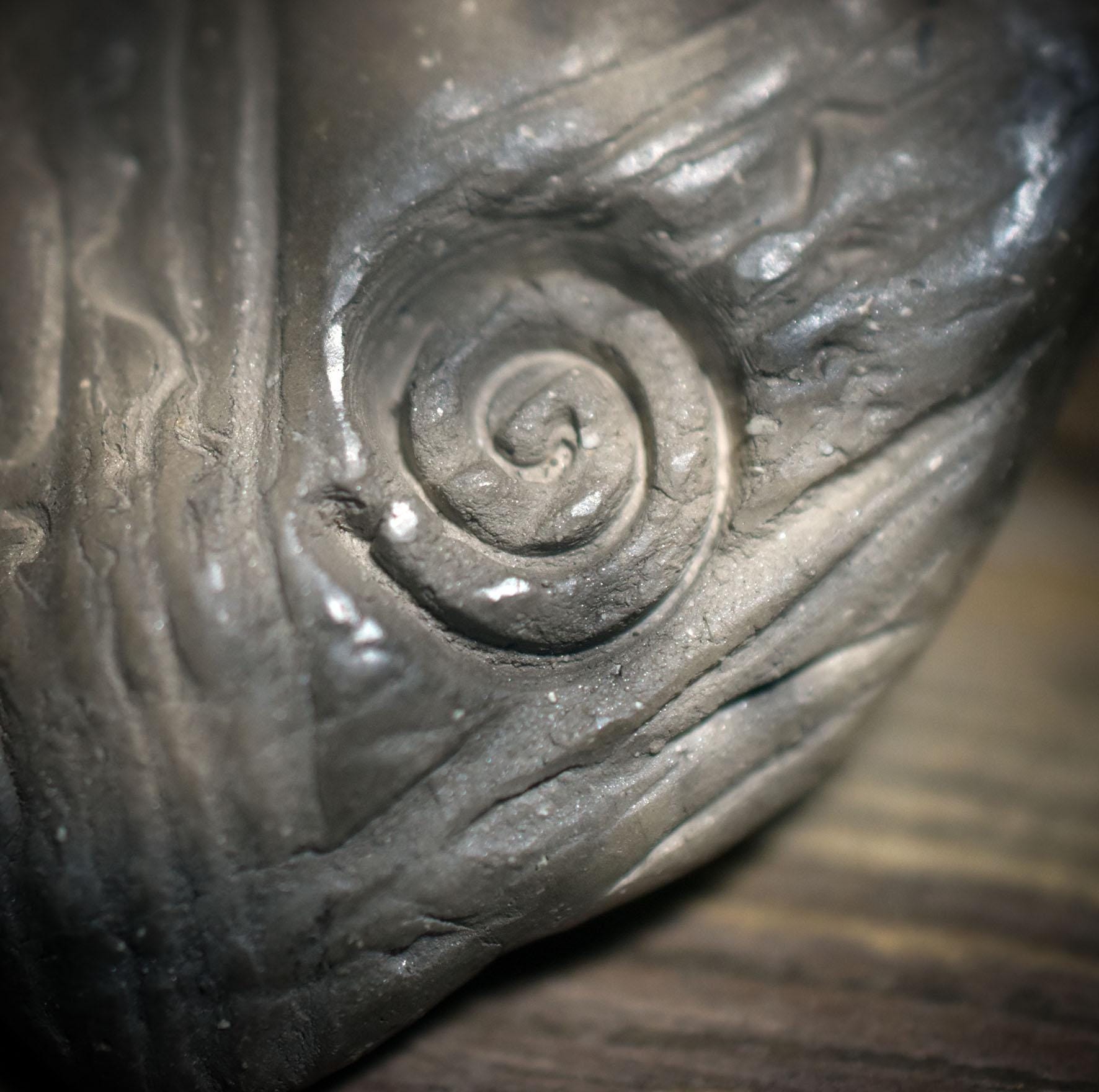 Die Weisheit der Eulenschamanin – Handgefertigtes Rauchbrand-Amulett - kraftvolle Kette - Art.Nr.: AMU066