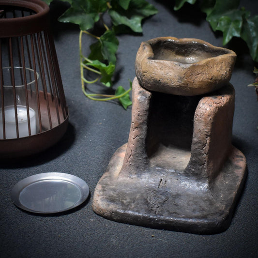 Hütte der Bärenkraft – 4-in-1 Gefäß - archaisch anmutend, aus Ton -Duftlampe/Räuchergefäß/Räucherstövchen/Teelichthalter