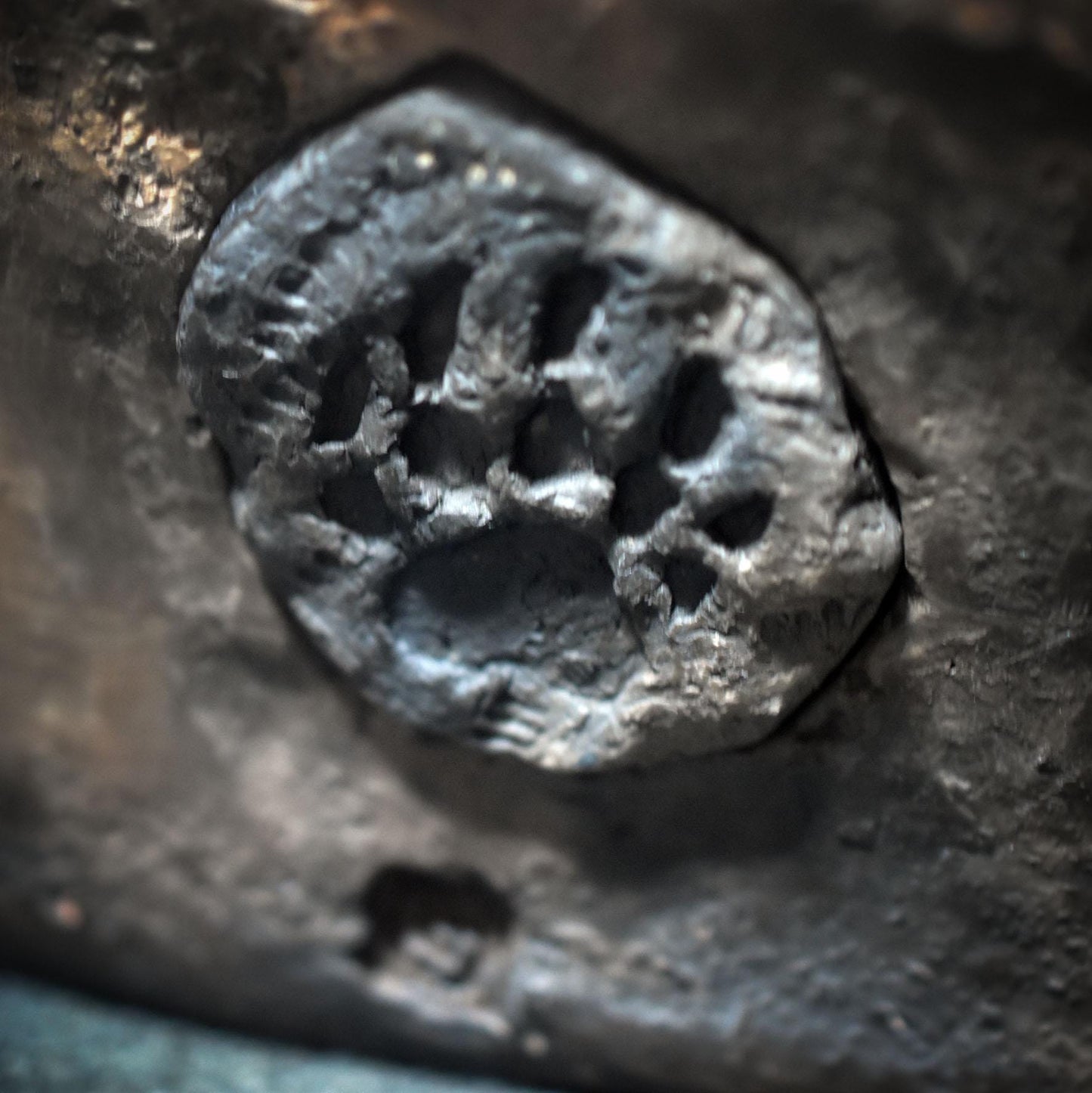 Hütte der Bärenkraft – 4-in-1 Gefäß - archaisch anmutend, aus Ton -Duftlampe/Räuchergefäß/Räucherstövchen/Teelichthalter Art.Nr.: RÄG047