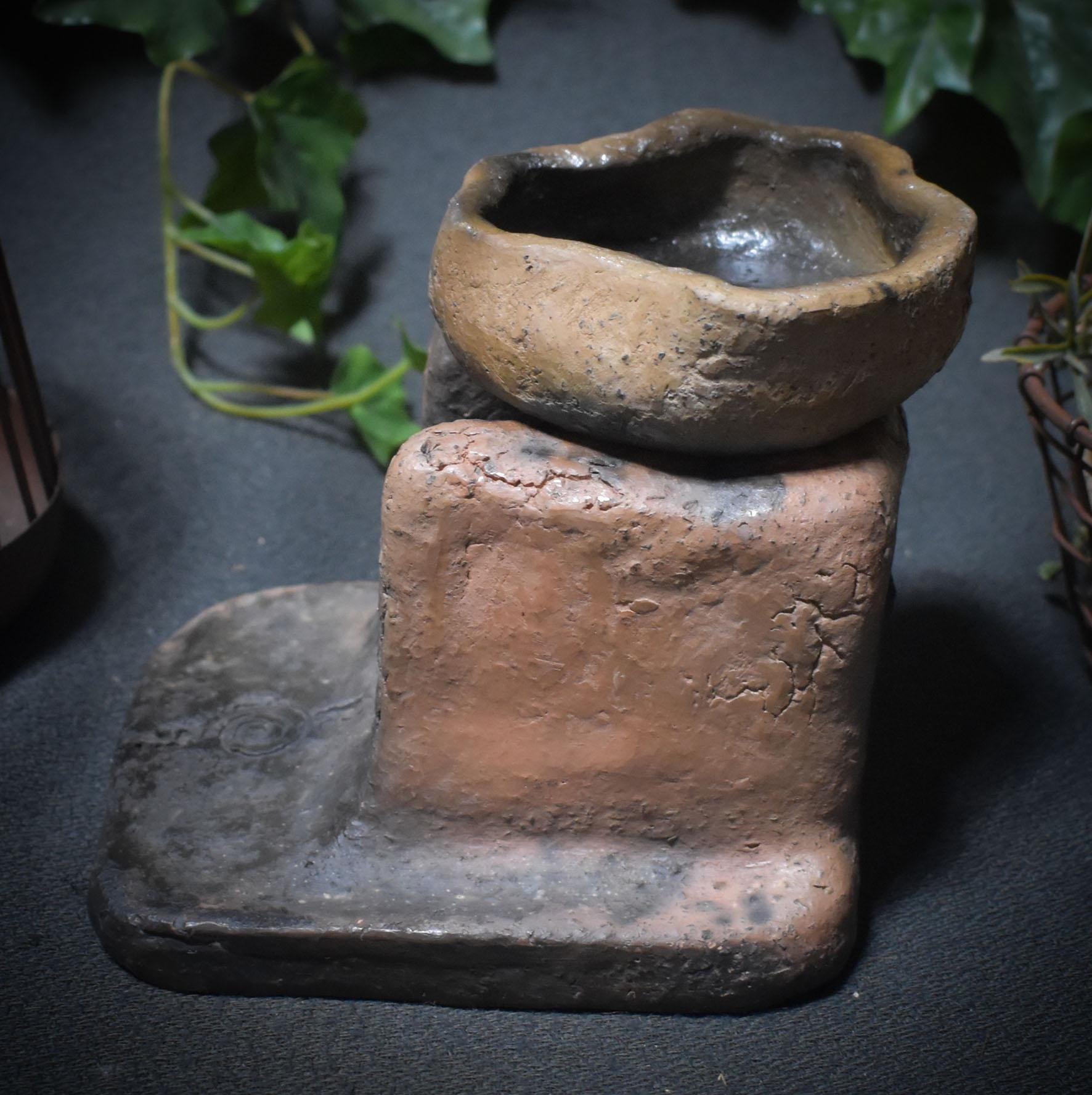 Hütte der Bärenkraft – 4-in-1 Gefäß - archaisch anmutend, aus Ton -Duftlampe/Räuchergefäß/Räucherstövchen/Teelichthalter