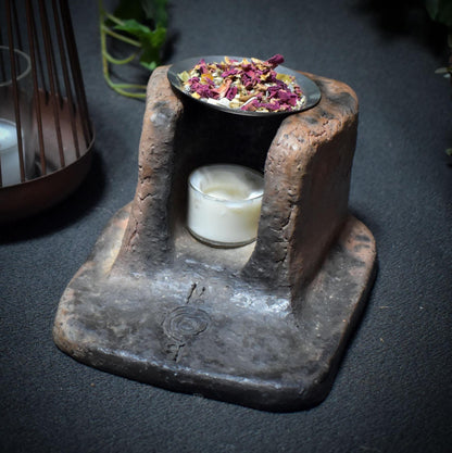 Hütte der Bärenkraft – 4-in-1 Gefäß - archaisch anmutend, aus Ton -Duftlampe/Räuchergefäß/Räucherstövchen/Teelichthalter