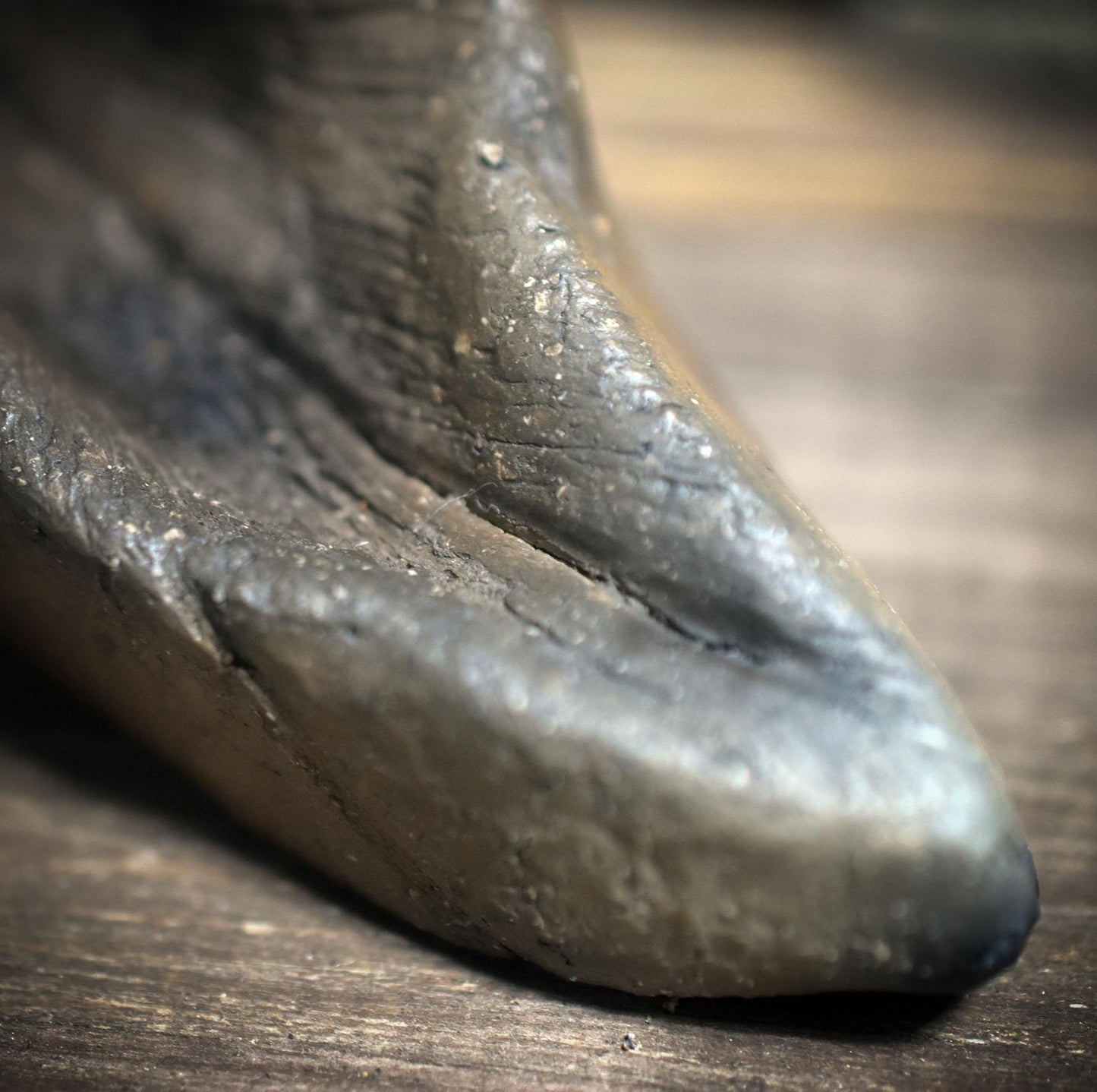 Federn des Lichts – Handgefertigte Räucherfedern aus Ton und echten Federn - Ritualwerkzeug - Art.Nr.: RÄF014