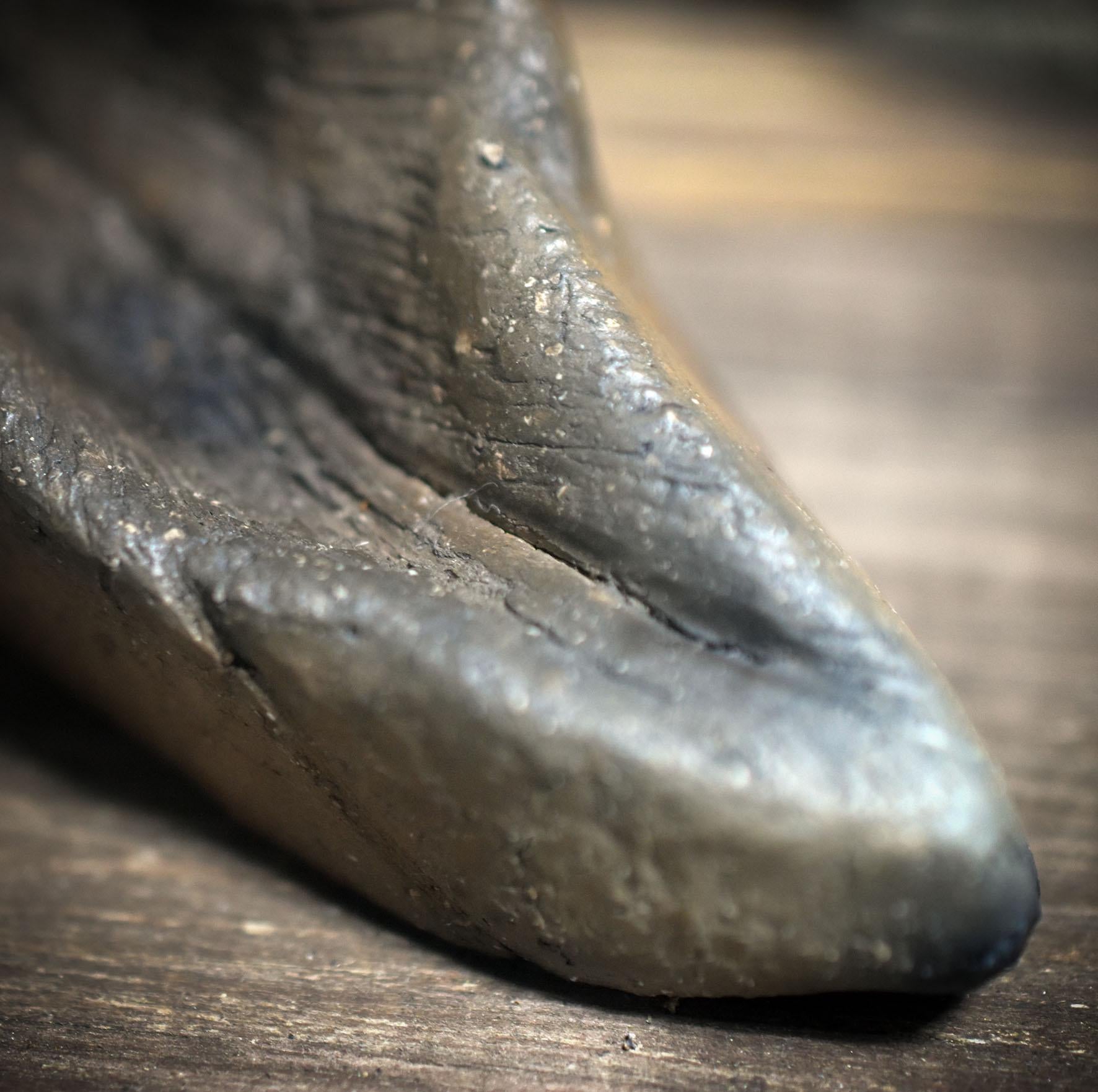 Federn des Lichts – Handgefertigte Räucherfedern aus Ton und echten Federn - Ritualwerkzeug - Art.Nr.: RÄF014