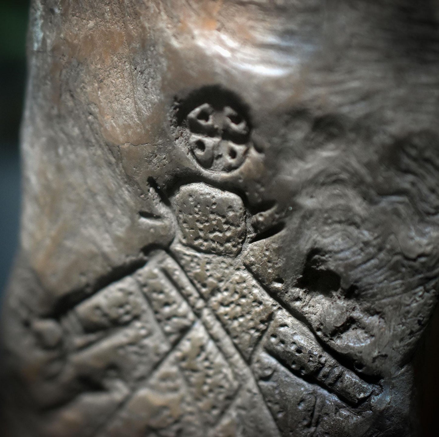 Jul-Kerzenhalter – Traditionelle Rauchbrandkunst mit nordischem Schutzsymbol - Art.Nr.: TKH014