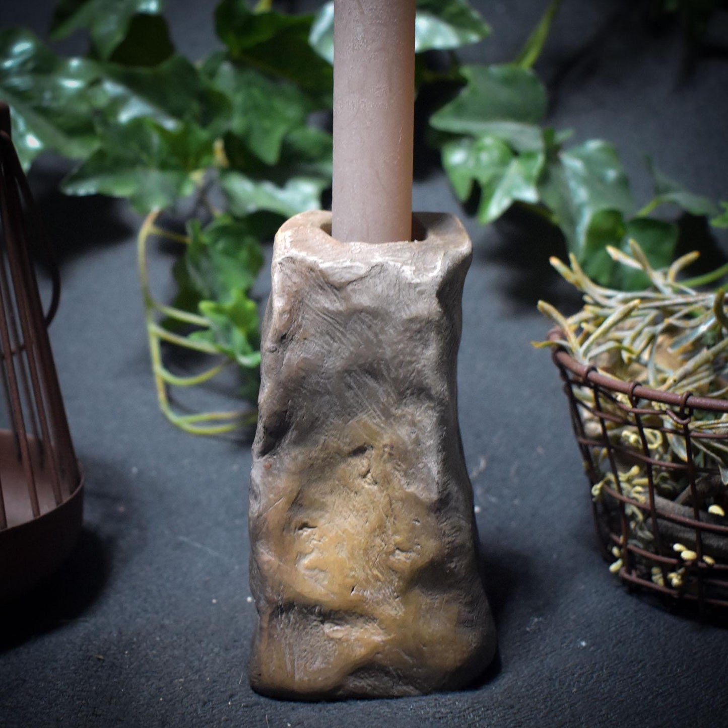 Jul-Kerzenhalter – Traditionelle Rauchbrandkunst mit nordischem Schutzsymbol