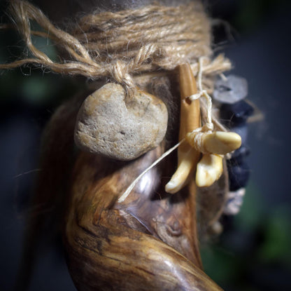 Ritualstab Krafttier Hirsch – Schutz & Weisheit für das kommende Julfest - spiritueller Begleiter - Art.Nr.: RST026