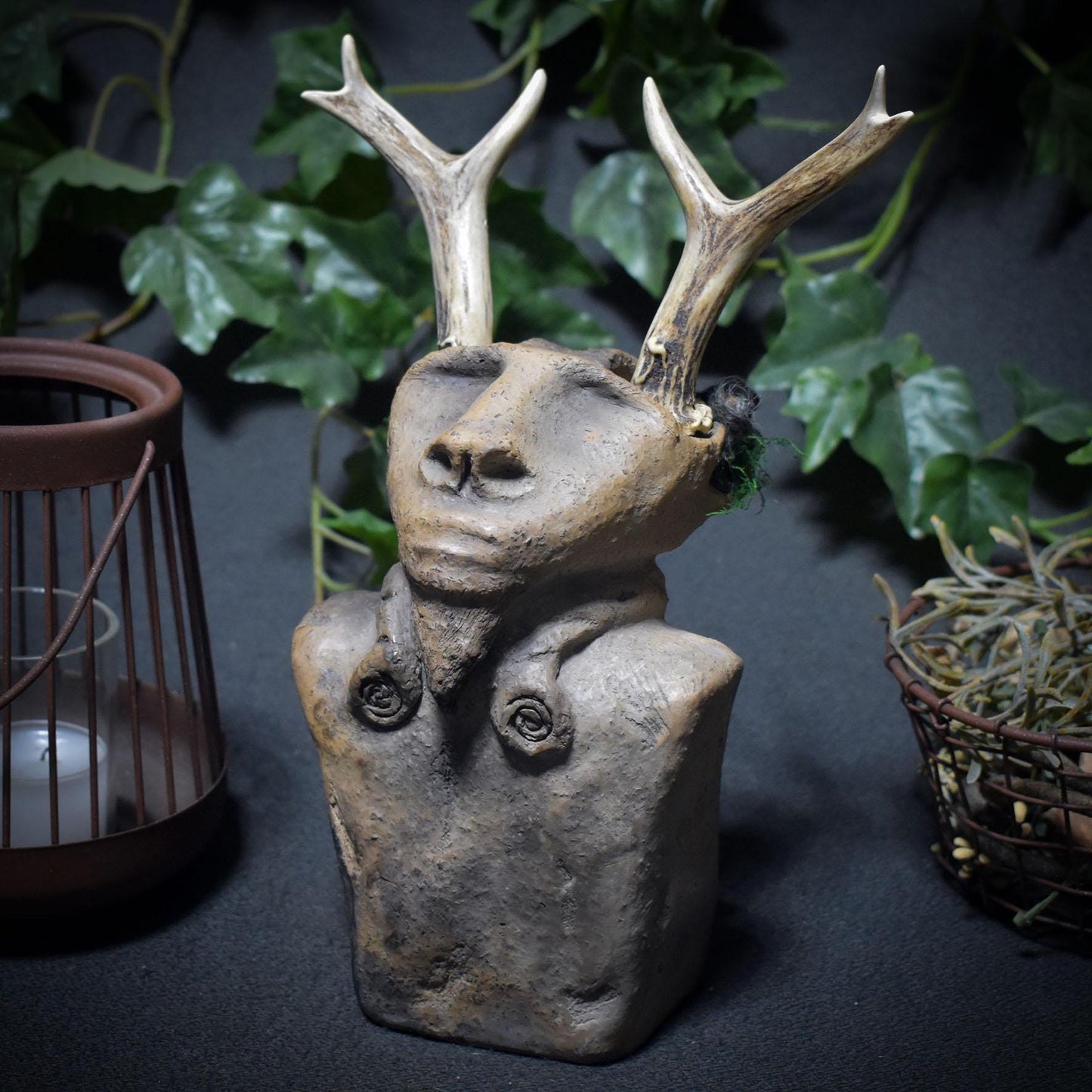 Cernunnos – Hüter des Waldes und der wilden Seele - keltische Mythologie, traditionell gebrannte Rauchbrandkunst - Art.Nr.: SKU155