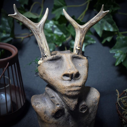 Cernunnos – Hüter des Waldes und der wilden Seele - keltische Mythologie, traditionell gebrannte Rauchbrandkunst - Art.Nr.: SKU155
