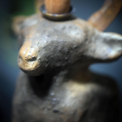 Rückfluss-Räucherkegelhalter Hirsch – Archaische Rauchbrandkunst für das Julfest - Art.Nr.: RÄH031