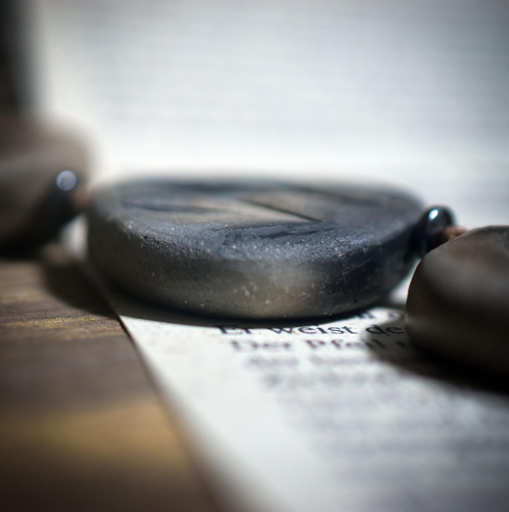 Weg der Transformation – Rauchbrand-Kette mit 5 Steinen für Wandel und Erneuerung - Art.Nr.: WKR003