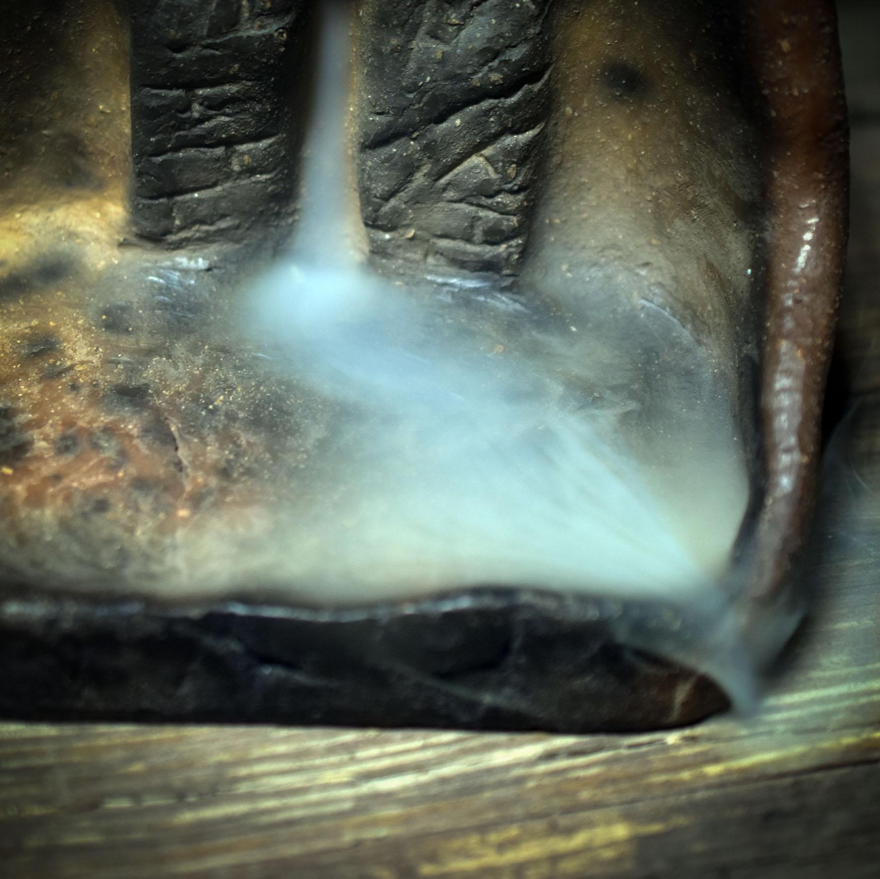 Rückfluss-Räucherkegelhalter Stonehenge – Rauchbrandkunst & Ritualkraft - 2 in 1 Räuchergefäß, Art.Nr.: RÄH024