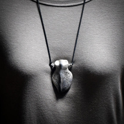 Handgefertigtes Eulen-Amulett - Die Weisheit der Nacht - spiritueller Krafttier Schmuck - Art.Nr.: AMU063