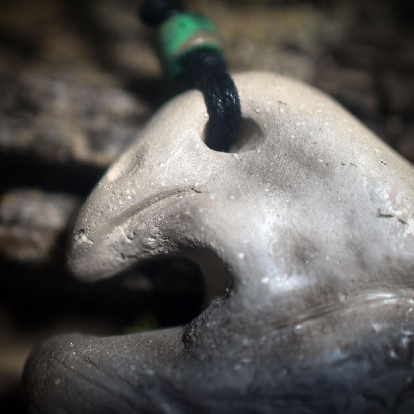 Handgefertigtes Vogel-Amulett - Die Freiheit des Himmels