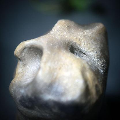 Wächter deiner Wünsche – der archaische Wunschhüter aus Rauchbrand-Ton - dein spiritueller Begleiter - Art.Nr.: WSH002