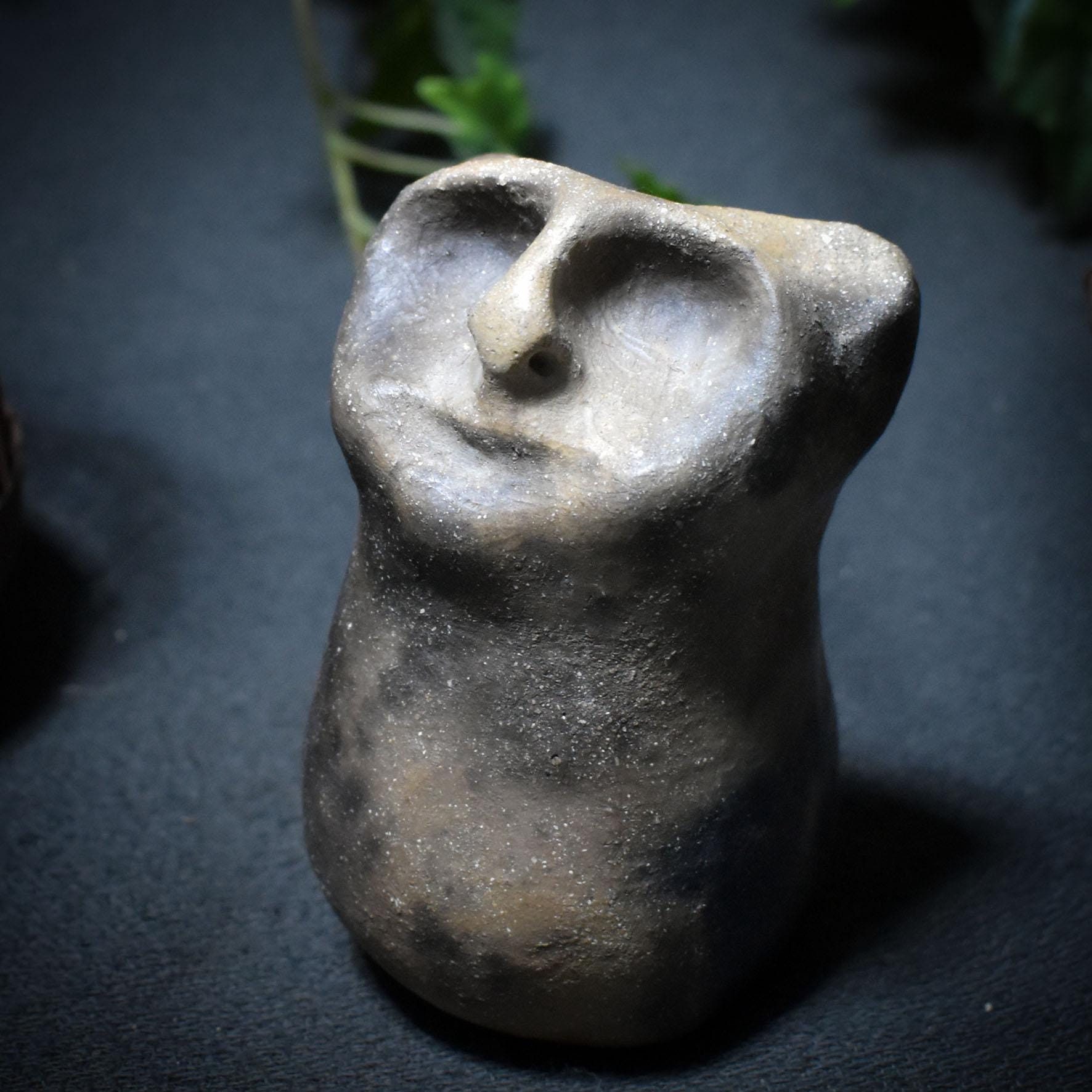 Wächter deiner Wünsche – der archaische Wunschhüter aus Rauchbrand-Ton - dein spiritueller Begleiter - Art.Nr.: WSH002