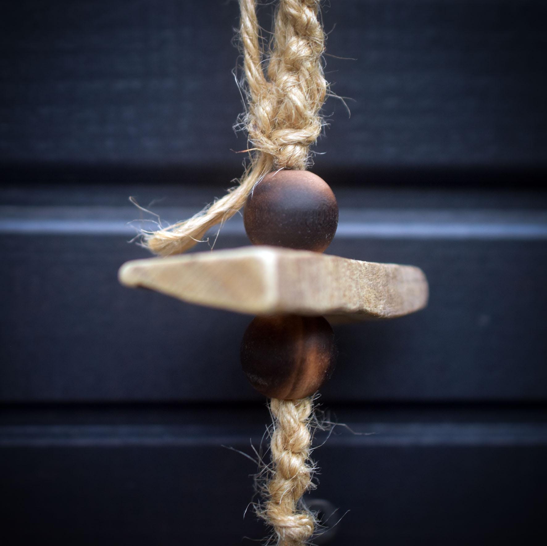 Majestätische Wanddekoration - Krafttier Löwe – Spirituelle Wand Deko aus Ton