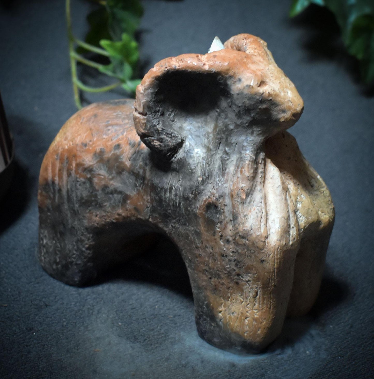 Rückfluss Räucherkegelhalter „Jul Ziege“ – Traditionelle Rauchbrandkunst für Heidnische Weihnachten