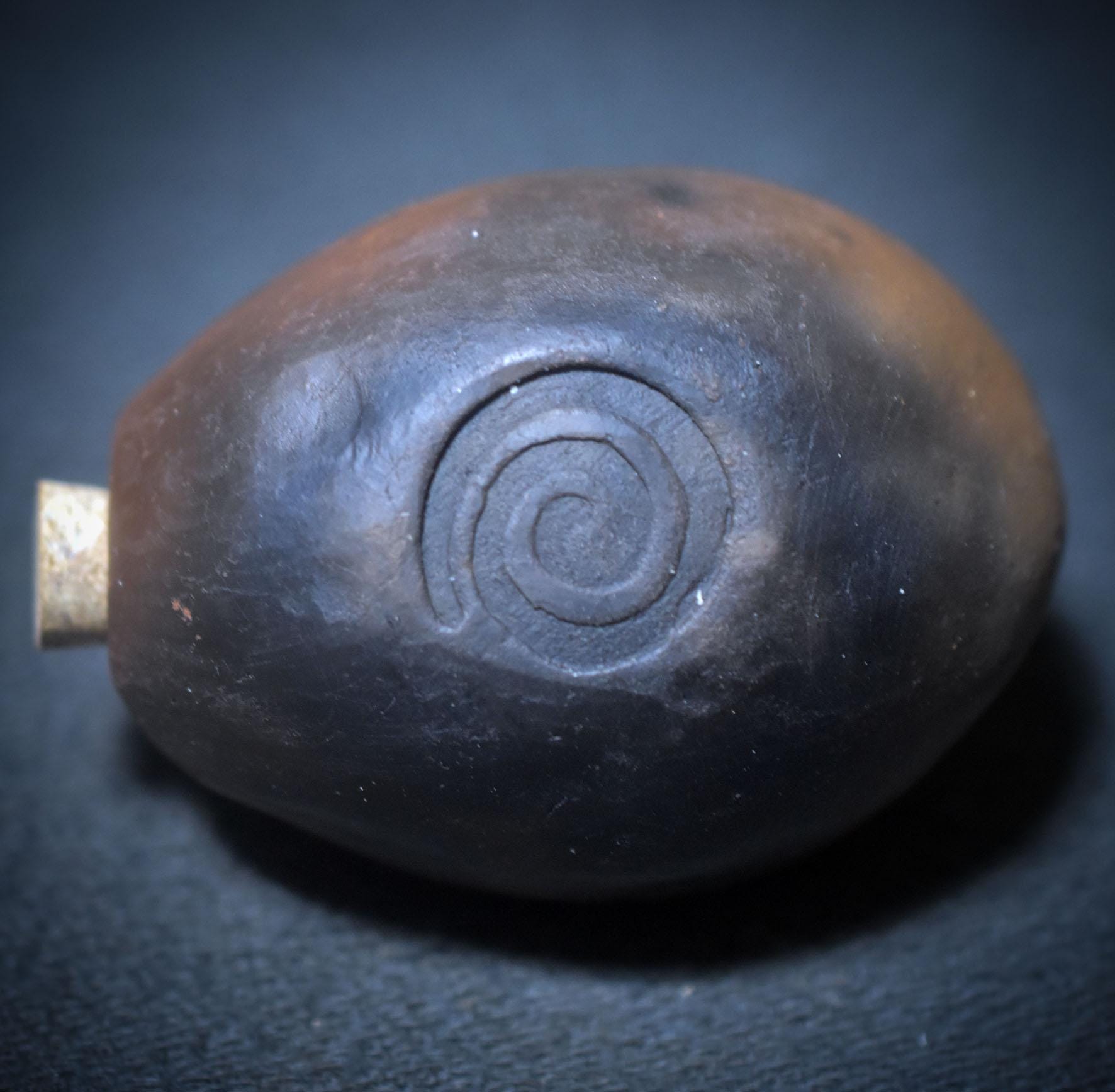 SPIRIT SEED – Magischer Samen für Neubeginn & innere Kraft - traditionelle Rauchbrandkunst als Begleiter in deinem Leben - Art.Nr.: SPS001
