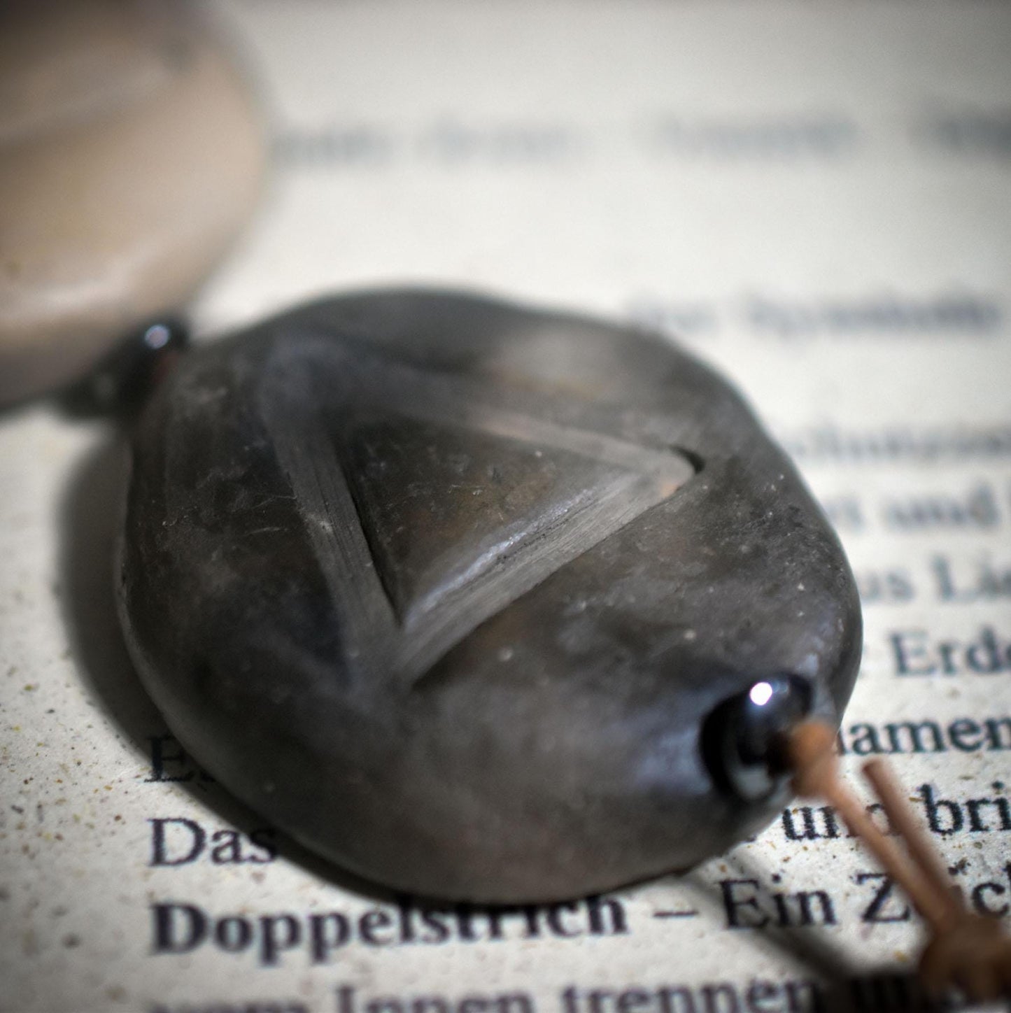 Weg des Schutzes – Rauchbrand-Kette mit 4 Steinen für Erdung und innere Stärke - Art.Nr.: WKR002