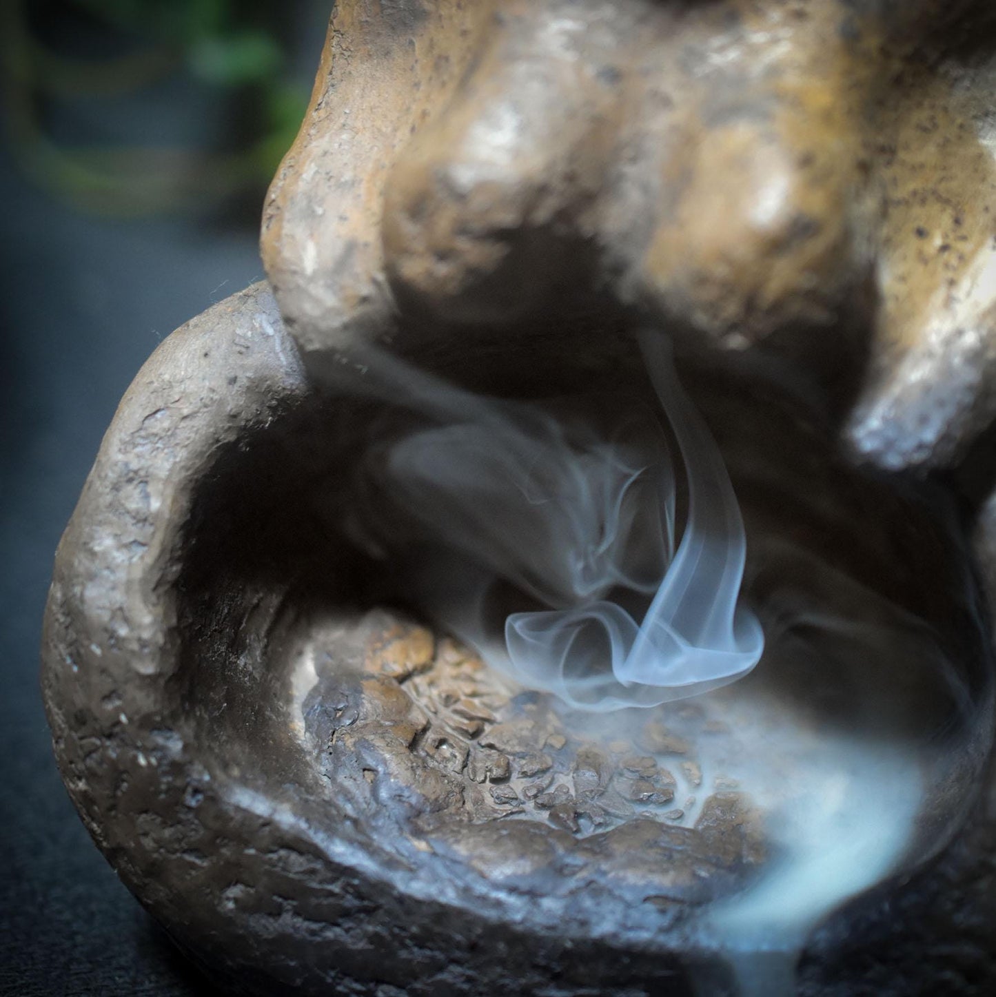 Matriarchale Gabenschale – archaische Göttin mit Mandala & Rückfluss Räucherkegelhalter - Art.Nr.: RÄH038