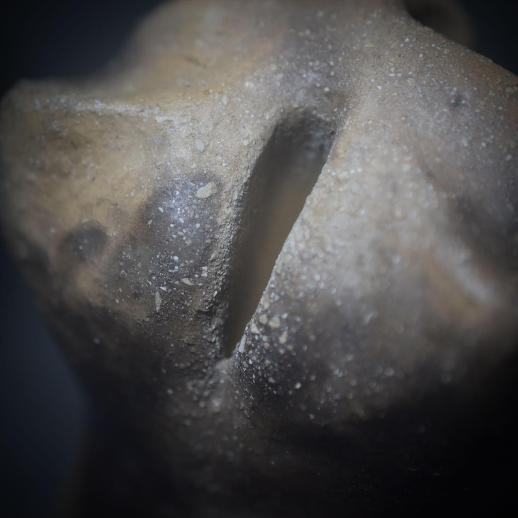 Wächter deiner Wünsche – der archaische Wunschhüter aus Rauchbrand-Ton - dein spiritueller Begleiter - Art.Nr.: WSH002