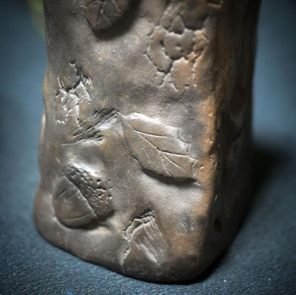 Licht der Großen Göttin – archaischer Kerzen- und Rückfluss - Räucherkegelhalter/Rauchbrandkunst - heidnische Weihnachten - Art.Nr.: JUL005