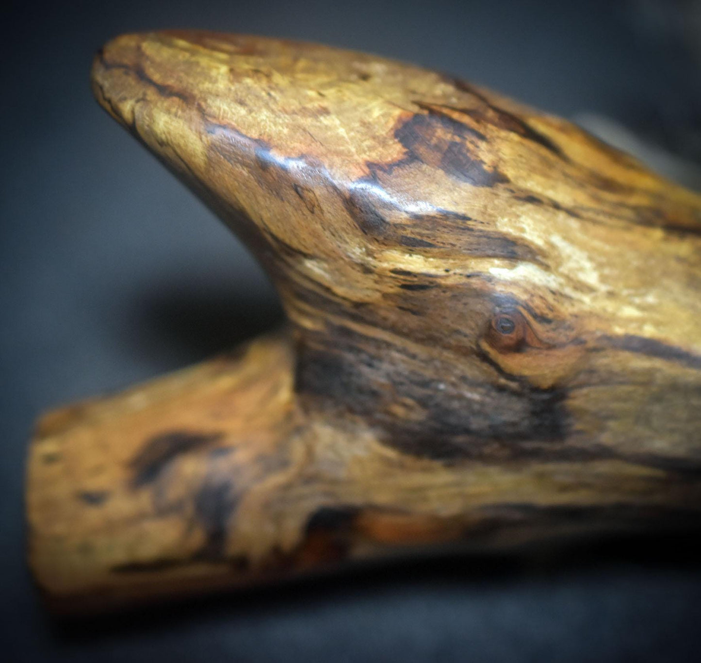 Der Sehende – archaischer Ritualstab/schamanische Rassel mit Klangkörper aus Rauchbrand-Ton