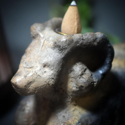 Rückfluss Räucherkegelhalter „Jul Ziege“ – Traditionelle Rauchbrandkunst für Heidnische Weihnachten