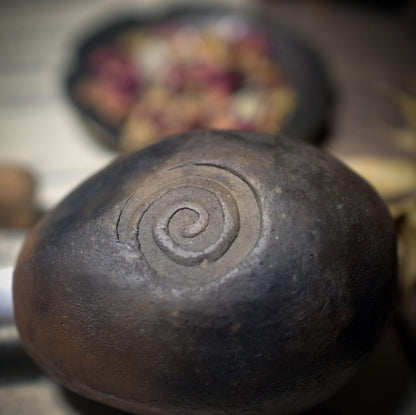 SPIRIT SEED – Magischer Samen für Neubeginn & innere Kraft - traditionelle Rauchbrandkunst als Begleiter in deinem Leben - Art.Nr.: SPS001
