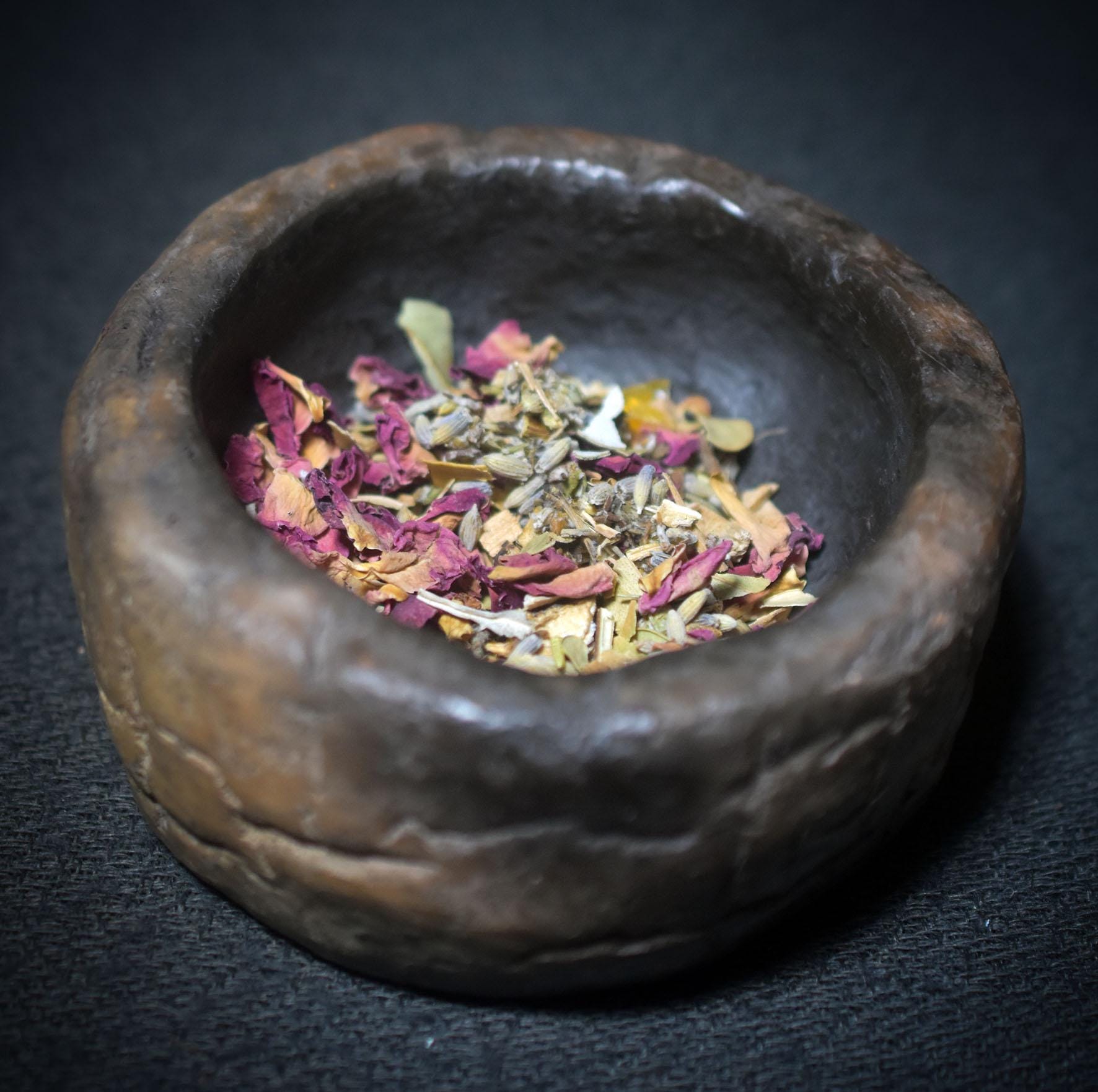 Sprache der Elemente – Räucherschalen & Rückfluss-Räucherkegelhalter aus Rauchbrand-Ton - Art.Nr.: RÄG059