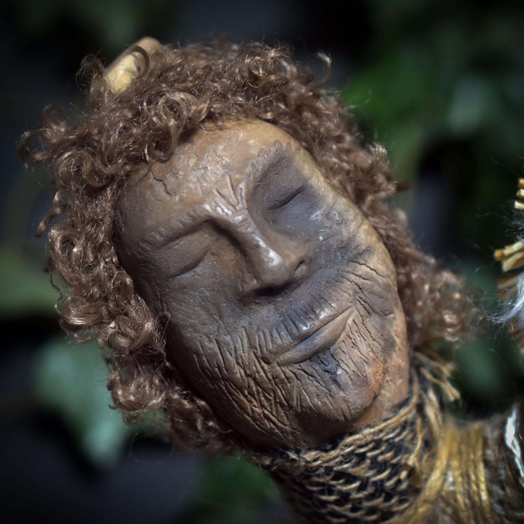 Archaische Spirit Doll -Seelenverwandte- – Altarpuppe aus Rauchbrand - Healing Doll