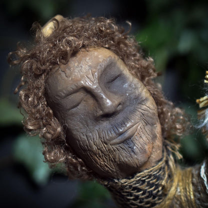 Archaische Spirit Doll -Seelenverwandte- – Altarpuppe aus Rauchbrand - Healing Doll