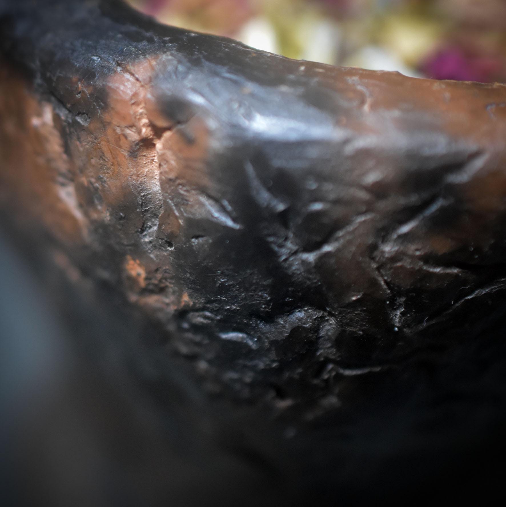 Wicca Räucherkelch mit Spirale – Handgefertigt im Rauchbrand, Ritualgefäß aus Ton - Art.Nr.: RÄG057