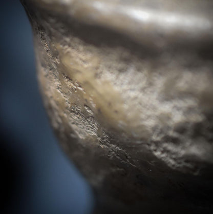 Räucherkelch mit keltischem Knoten – Handgefertigt im Rauchbrand aus Ton - Art.Nr.: RÄG058