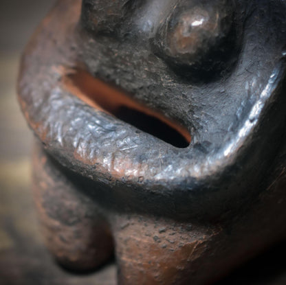 Hüterin deiner Wünsche – die archaische Göttin aus Rauchbrand-Ton - deine spirituelle Lebensbegleiterin - Art.Nr.: WSH006