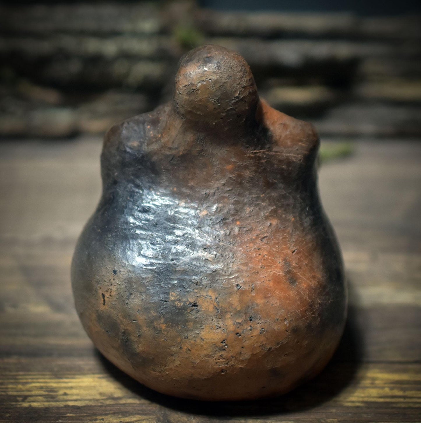 Hüterin deiner Wünsche – die archaische Göttin aus Rauchbrand-Ton - deine spirituelle Lebensbegleiterin - Art.Nr.: WSH006