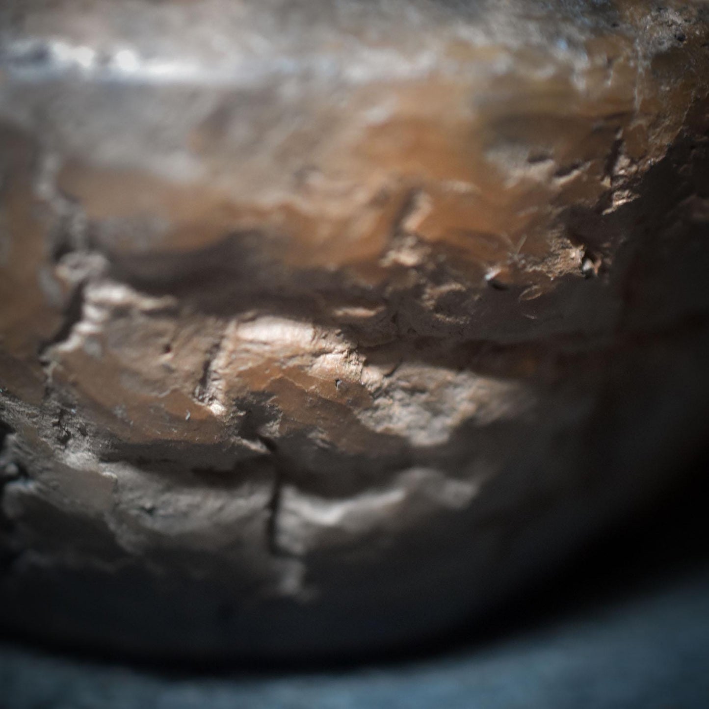 Sprache der Elemente – Räucherschalen & Rückfluss-Räucherkegelhalter aus Rauchbrand-Ton