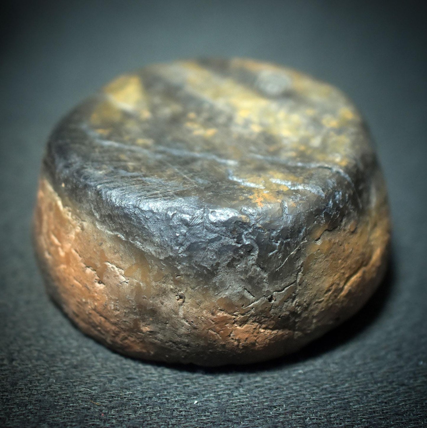 Sprache der Elemente – Räucherschalen & Rückfluss-Räucherkegelhalter aus Rauchbrand-Ton