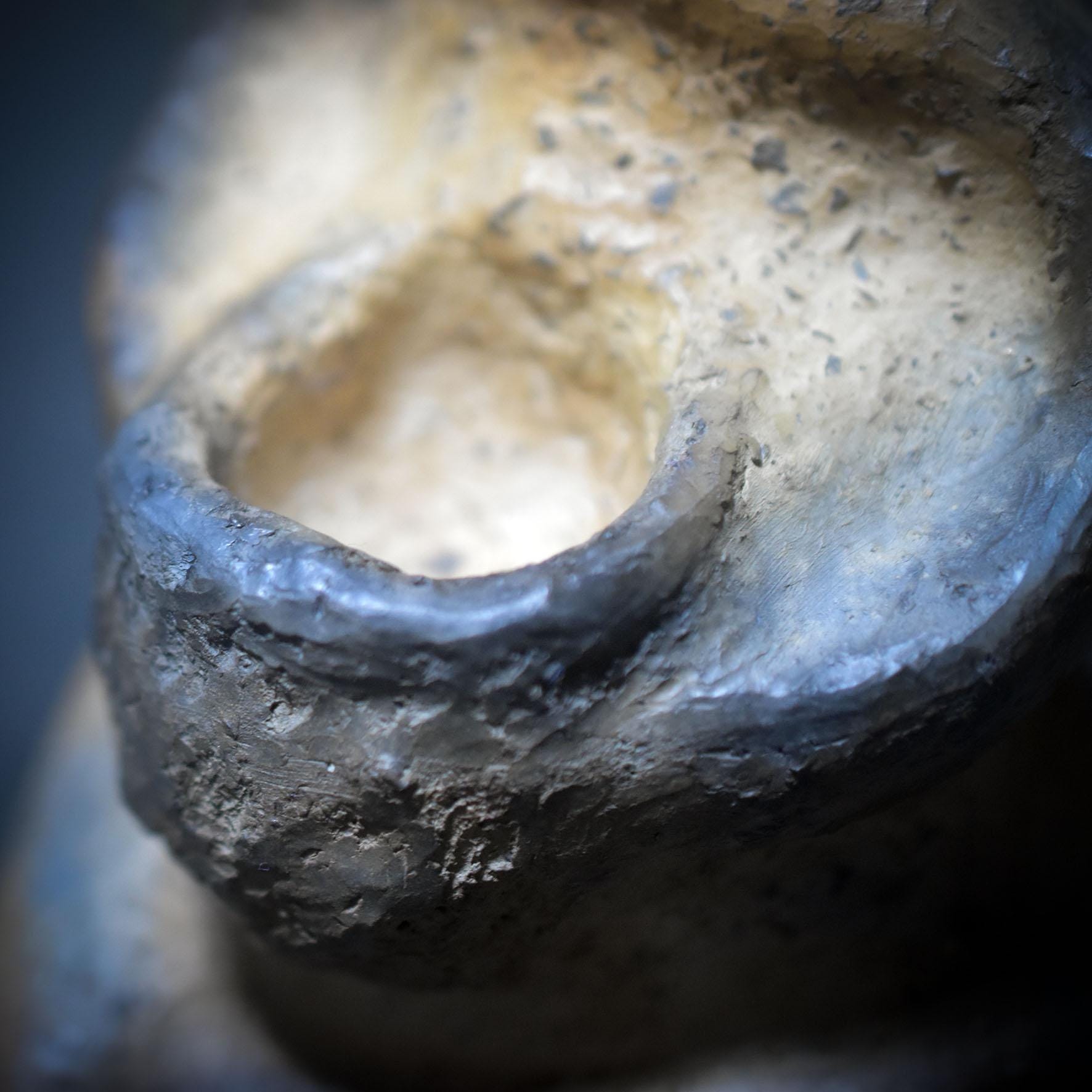 Rauchbrand Gehörnter Gott – Wicca Pagan Skulptur aus Ton