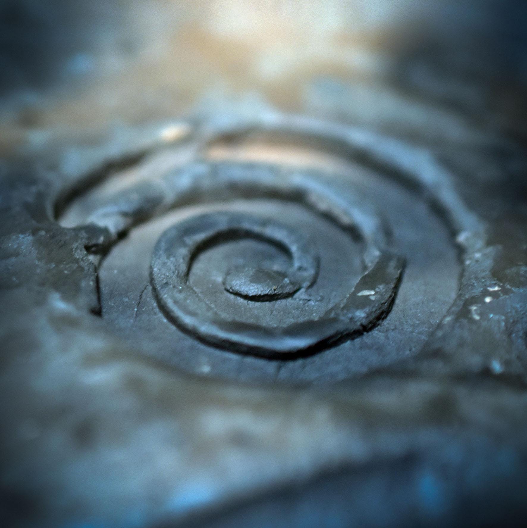 Archaische Rauchbrand-Schale zur bewussten Wegbegleitung – für Neubeginn, Klarheit & inneres Wachstum - GEF008