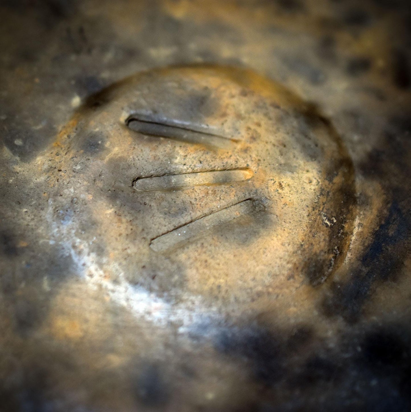 Jahreskreis-Altar – Der Zyklus der Göttin aus Rauchbrandton - GEF009