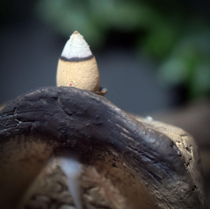 Hekate-Schrein aus Ton – Archaischer Altar für Übergänge und Wandlung - SCH020