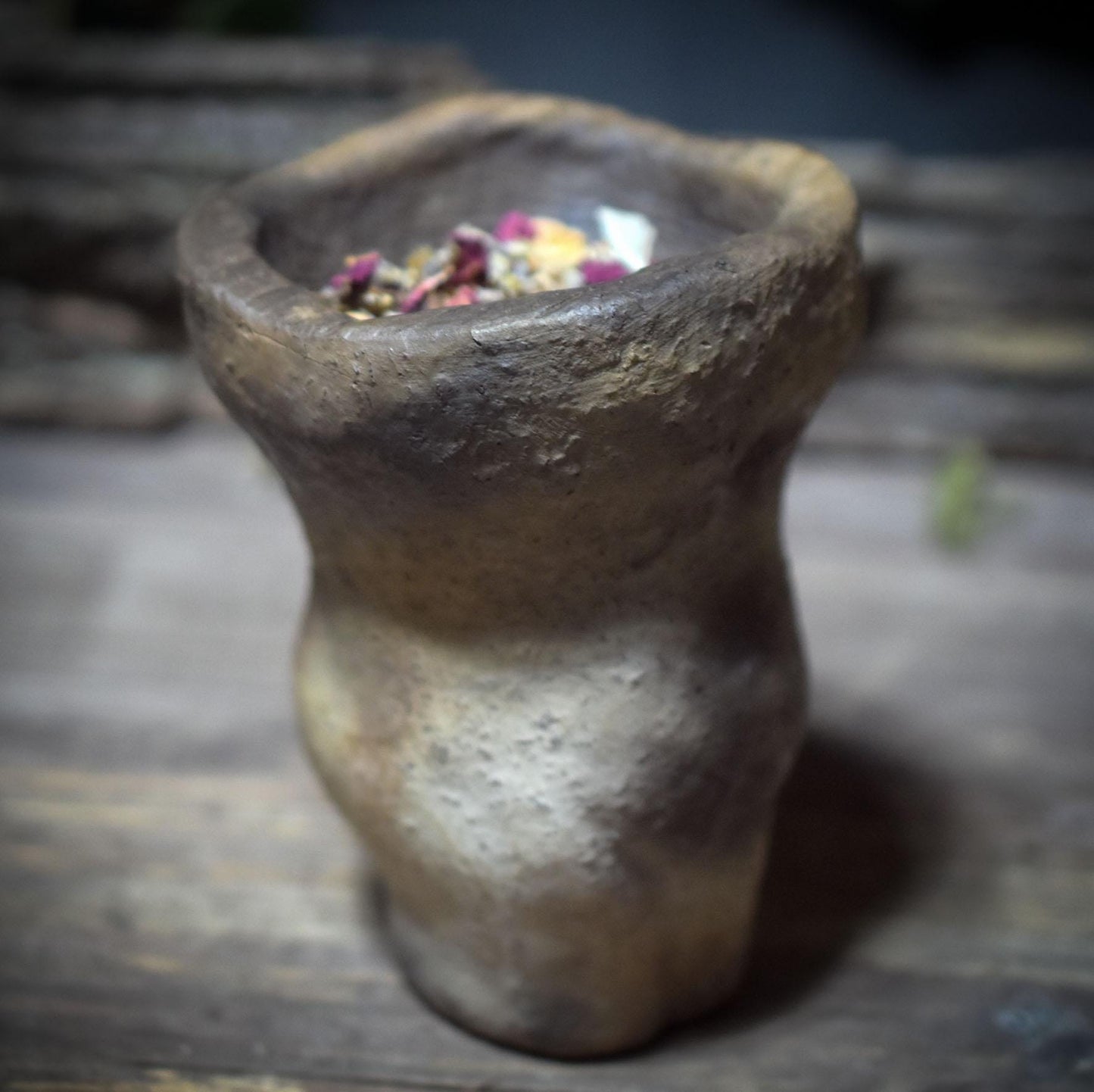 Der Leib der Erde – Räucherkelch in weiblicher Form - RÄG068