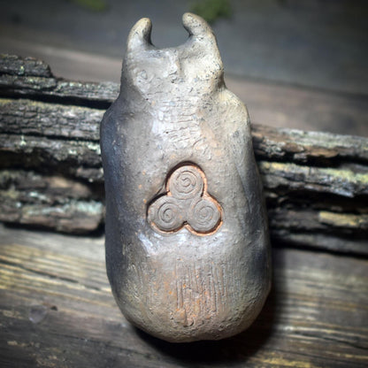 Cernunnos Rassel – Archaisches Ritualwerkzeug aus gebranntem Ton - SRA0676