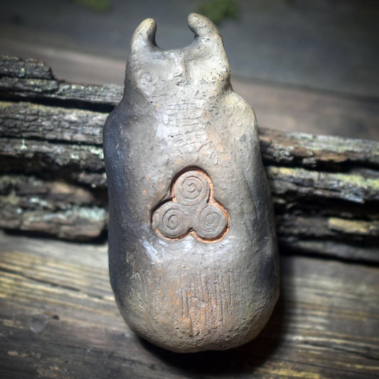 Cernunnos Rassel – Archaisches Ritualwerkzeug aus gebranntem Ton - SRA0676