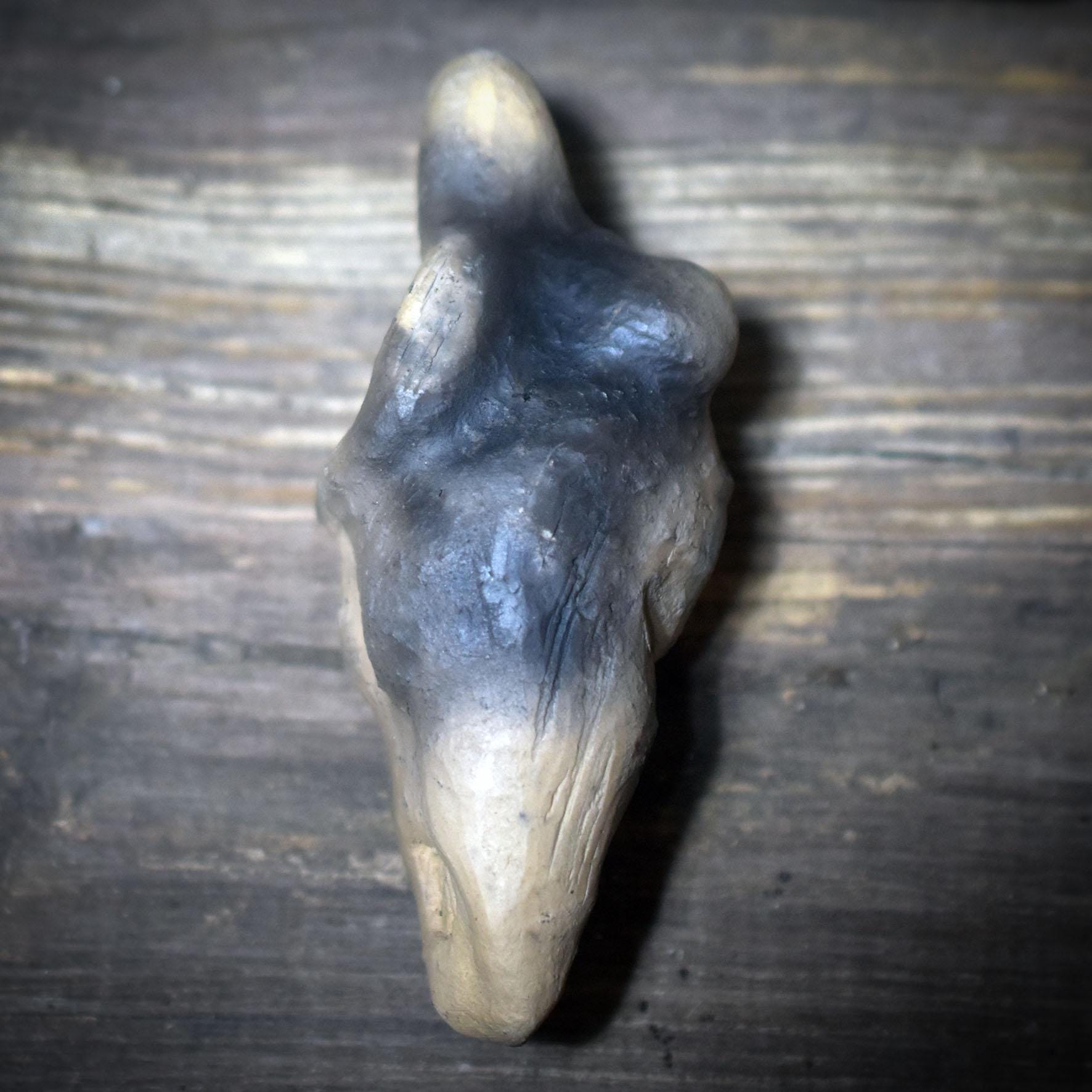 Taschengöttin – Matriarchale Göttin aus archaischem Ton - TAS015