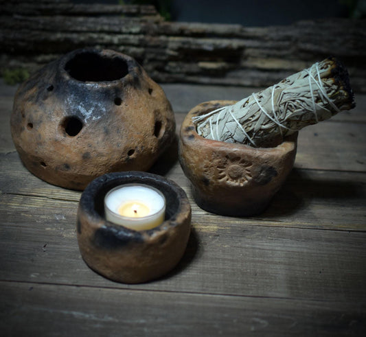 Litha Lichtgefäß – Dreiteiliges Windlicht & Smudge-Set aus traditionell gebranntem Ton - TKH020